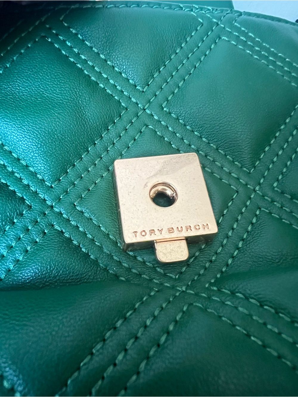 Tory Burch Green Quilted Crossbody with Gold Chain - Fleming Arugula SMALL - Picture 6 of 7